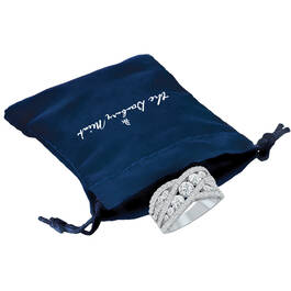 The Five Carat Kiss Ring 10830 0013 d pouch