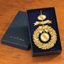 Deluxe Commemorative Gold Ornament 13234 0019 g giftbox