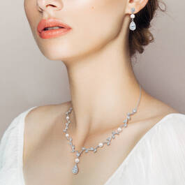 Vines of Love Pendant Earring Set 11393 0010 m model