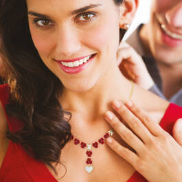 A Dozen Roses Diamond Kiss Necklace 11875 0017 m model