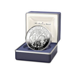 Queen Elizabeth Silver Proof Tribute 11585 0018 g giftbox