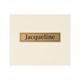 The Personalized Signature Jewelry Box 12382 0011 d closeup plaque
