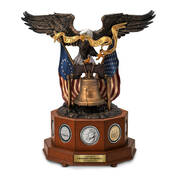 USA 250 Eagle Coin Sculpture Personalized 13049 0014 a main